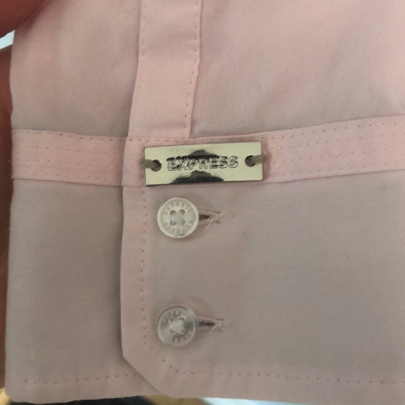 Express the Essential shirt small pink leopard - Picture 3 of 5